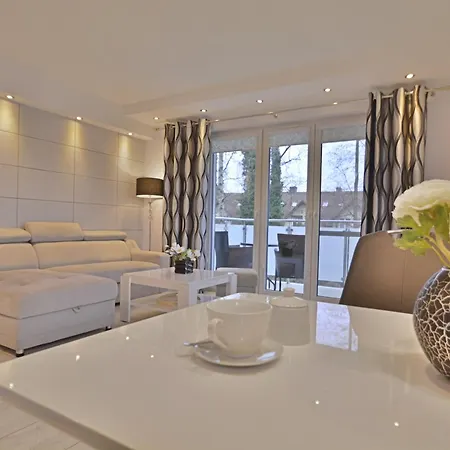 Bryza - Osiedle Ulanska - Parking Apartamento